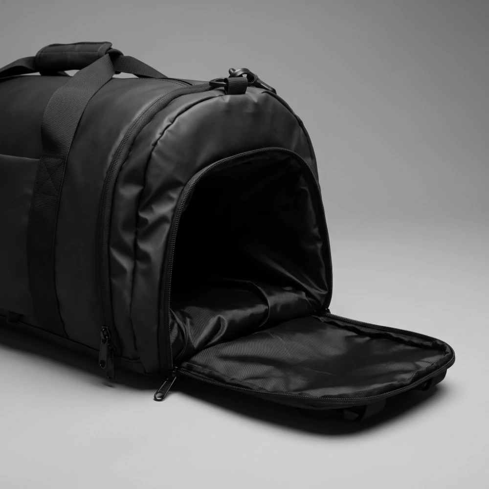 Espacio para zapatillas del bolso deportivo Atlas, abierto